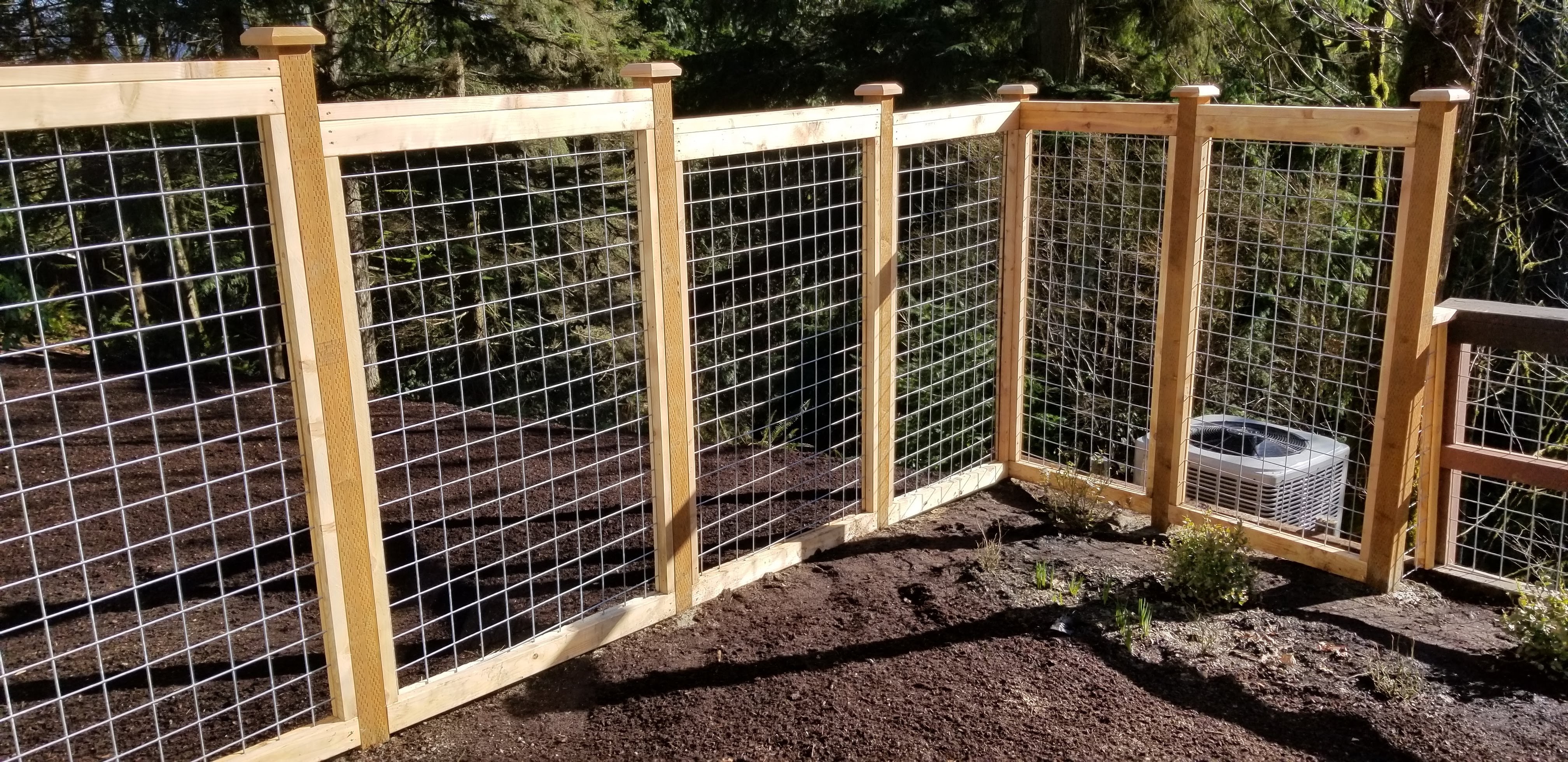 6'FT HOG-WIRE FENCE