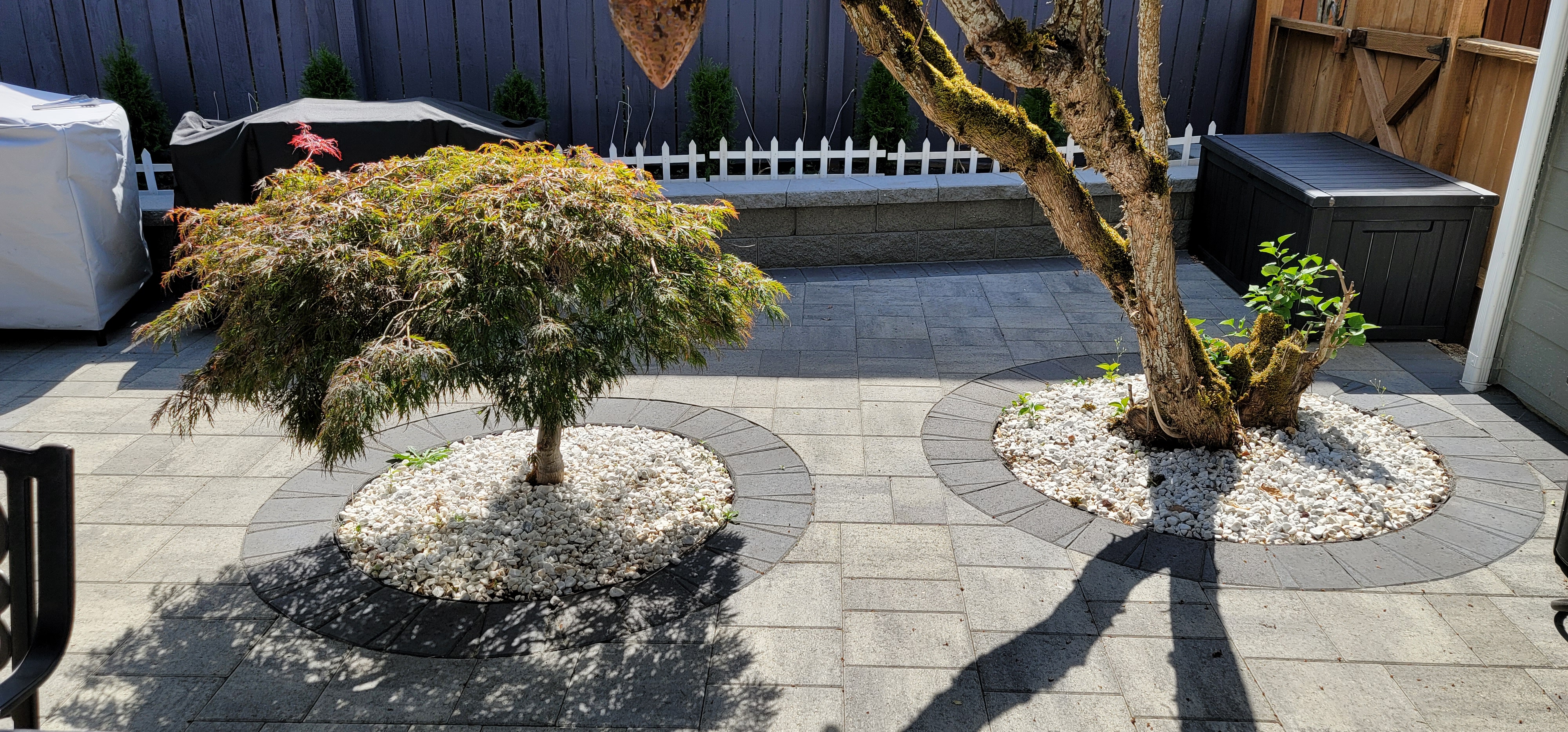 PATIO WITH CATALINA GRANA SLABS